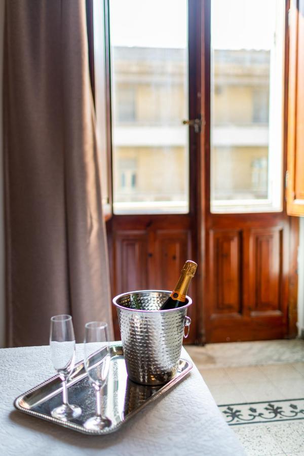 Marlin Rooms Cagliari Ngoại thất bức ảnh