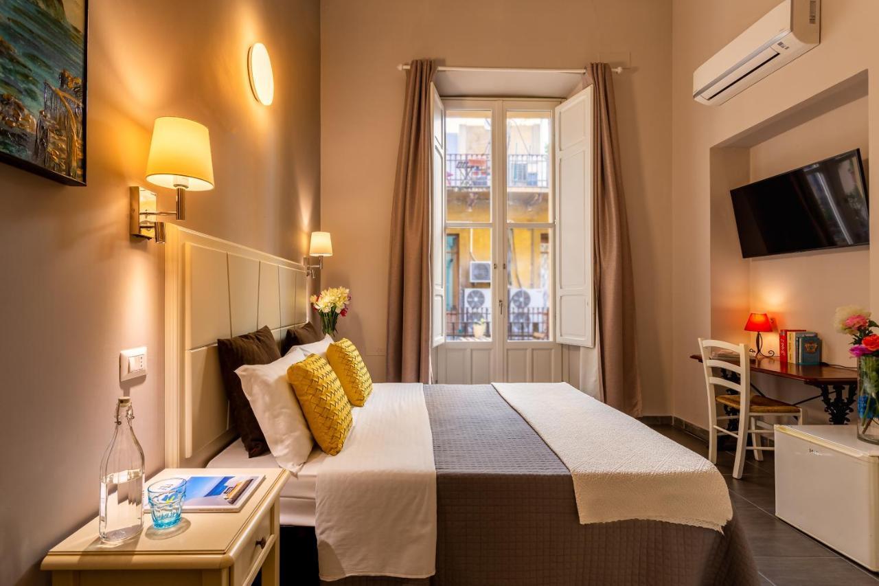Marlin Rooms Cagliari Ngoại thất bức ảnh