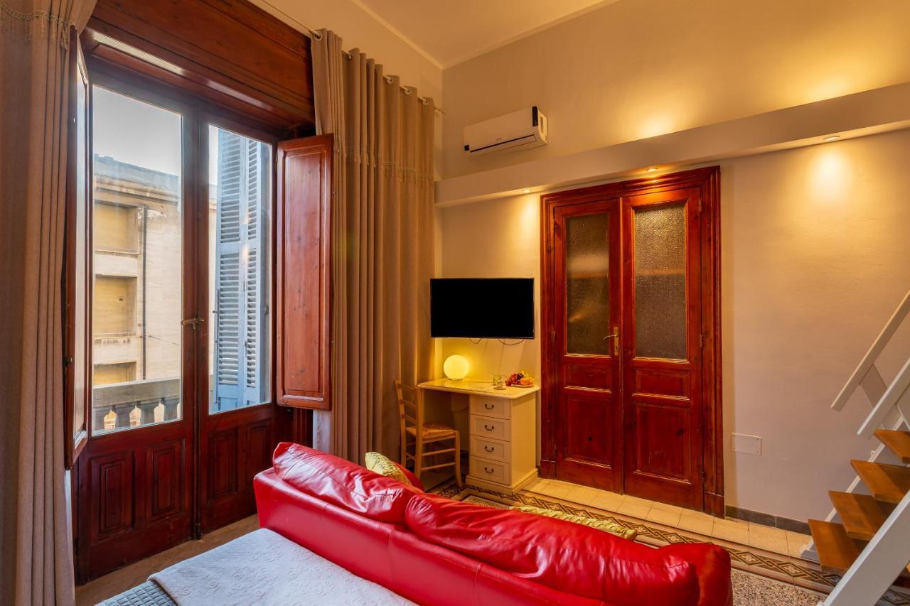 Marlin Rooms Cagliari Ngoại thất bức ảnh